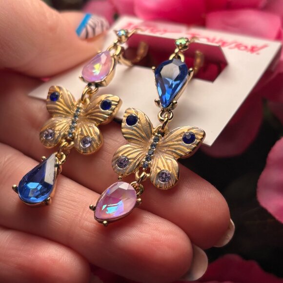 BETSEY JOHNSON Mismatched Butterfly Crystal-Studded Gold-Tone Drop Earrings NWT - Picture 2 of 6